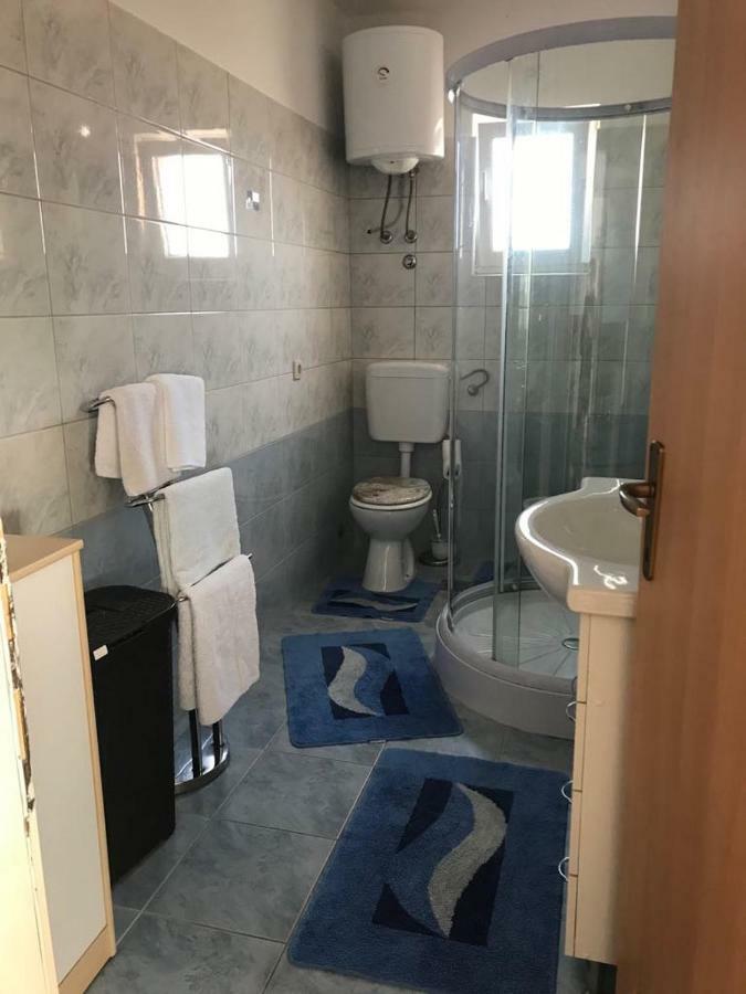 Apartmani Livk Debeljak Exterior photo